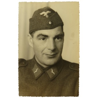 Studioporträtt Tysk Luftwaffe Flak-soldat. Holland 22. XII. 1940. Espenlaub militaria